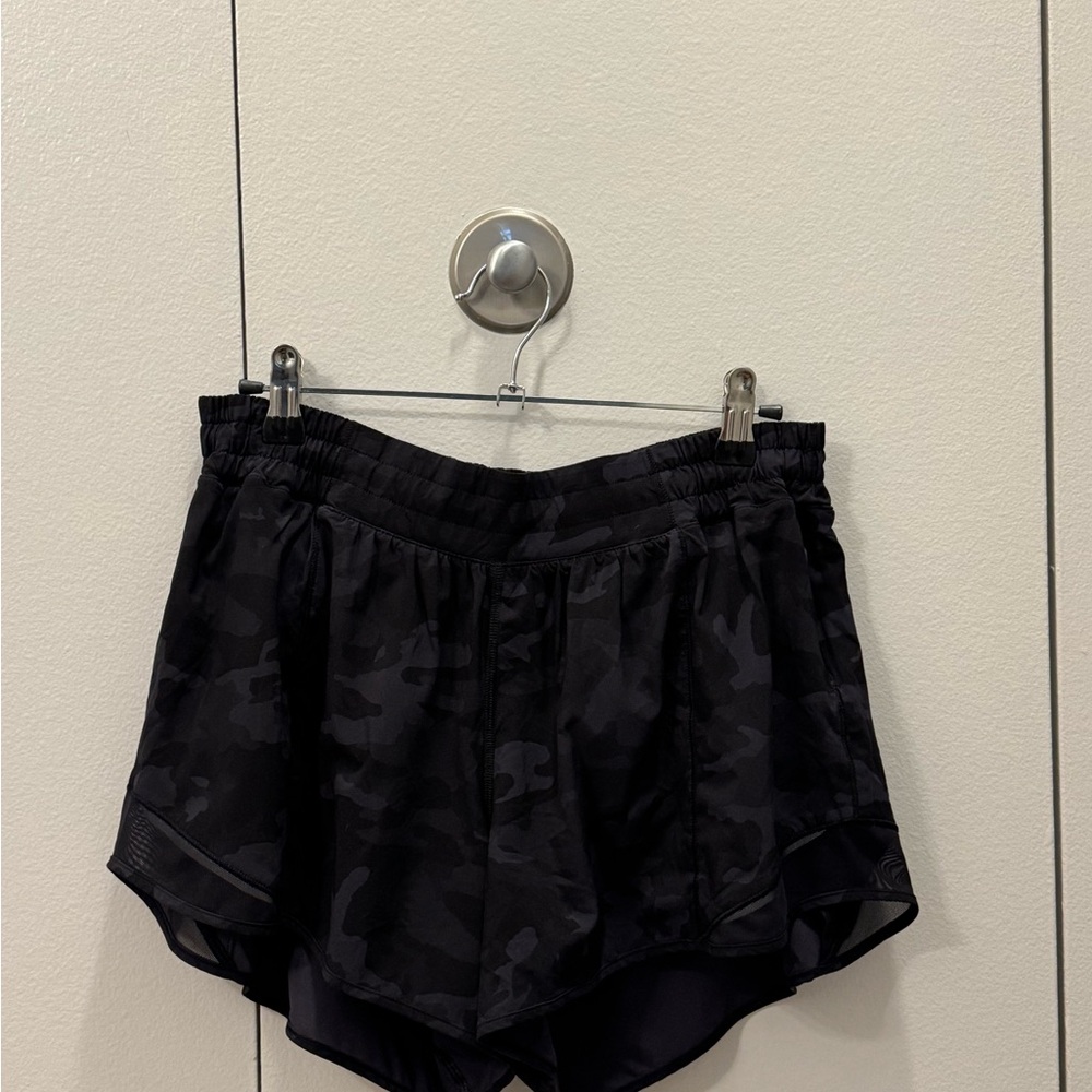 Lululemon Athletica Women's Black Camo Shorts